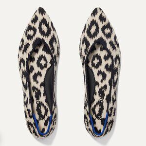 The Point II - Sandy Cat